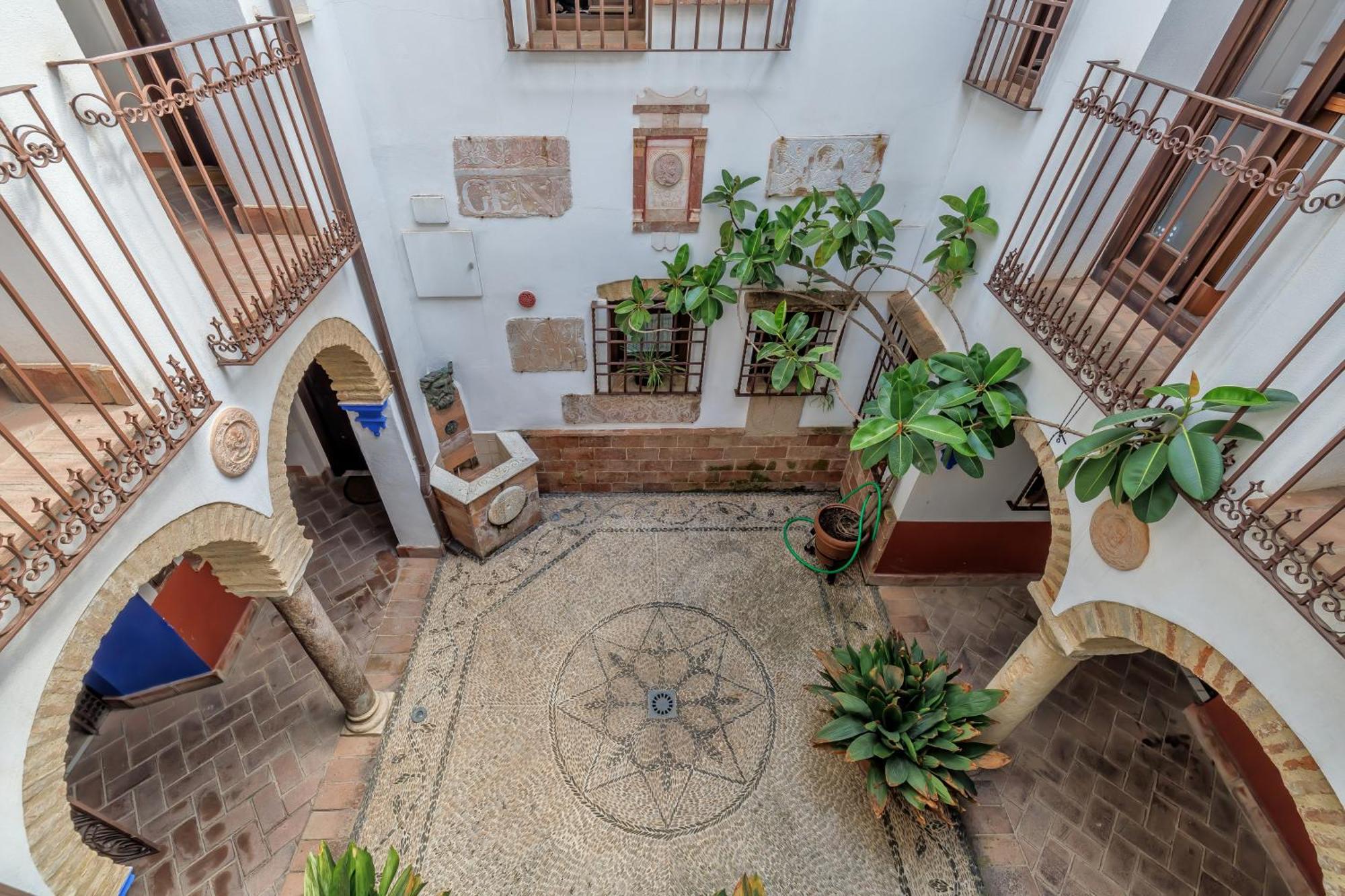 El Capricho De 1849 & Parking Cordoba